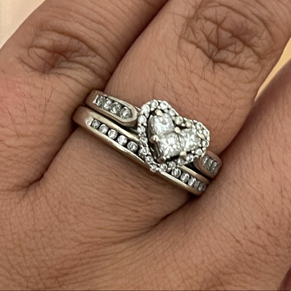Jewelry Heart Shaped White Gold Wedding Ring Size 4 34 5 Poshmark